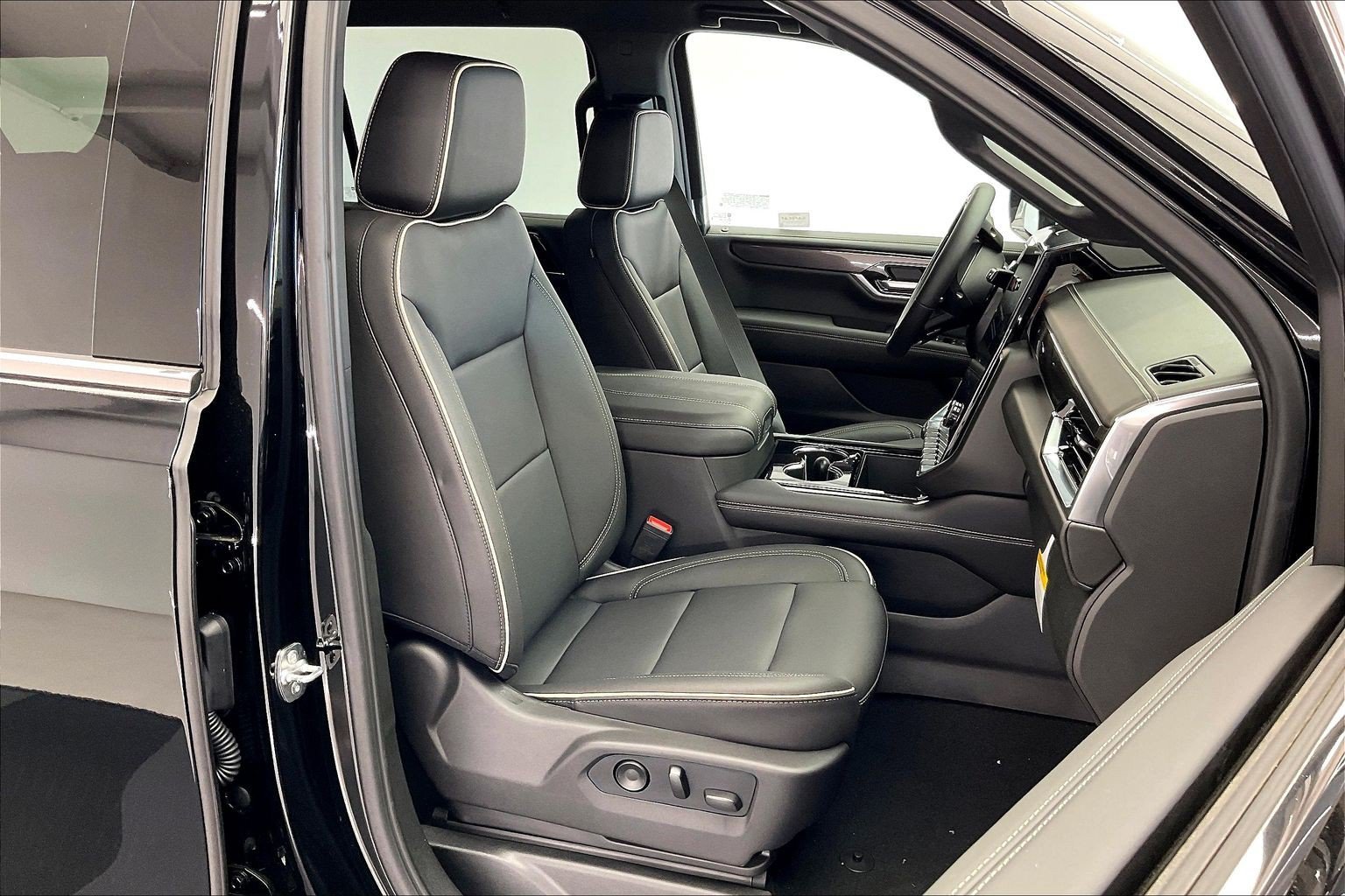 2026 GMC Yukon XL Elevation - Photo 9