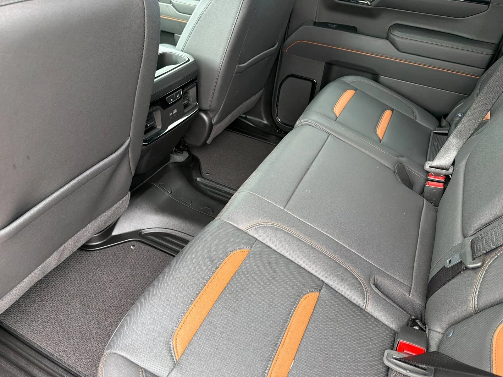 2025 GMC Sierra 1500 AT4 - Photo 13