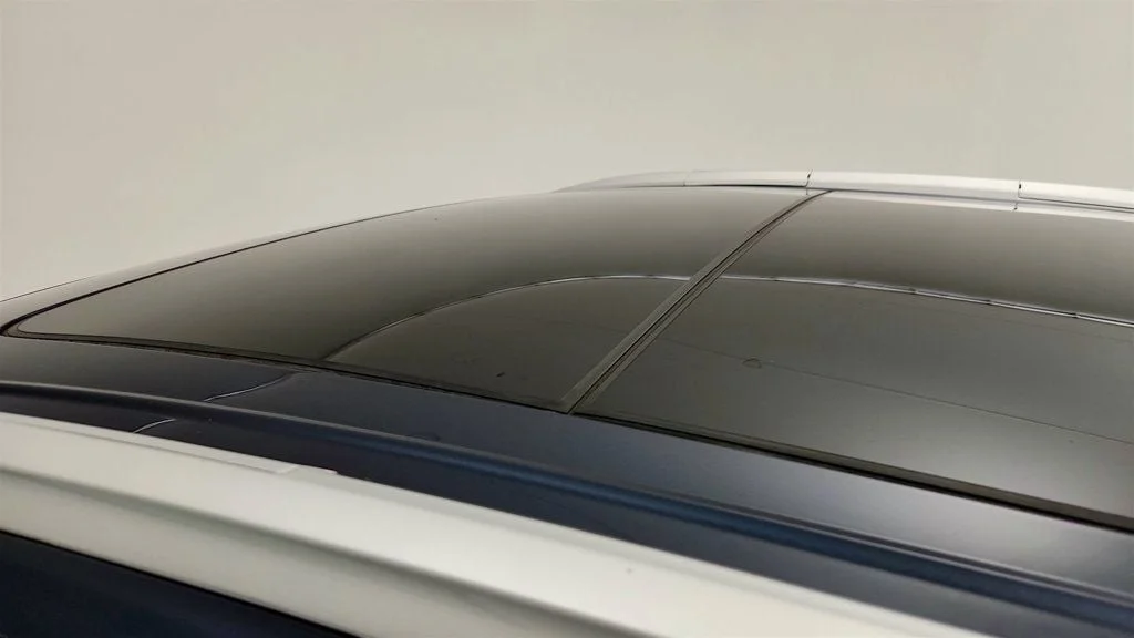 Used 2016 Arctic Blue Metallic Nissan SL AWD w/ Technology Package & Panoramic Moonroof image 10