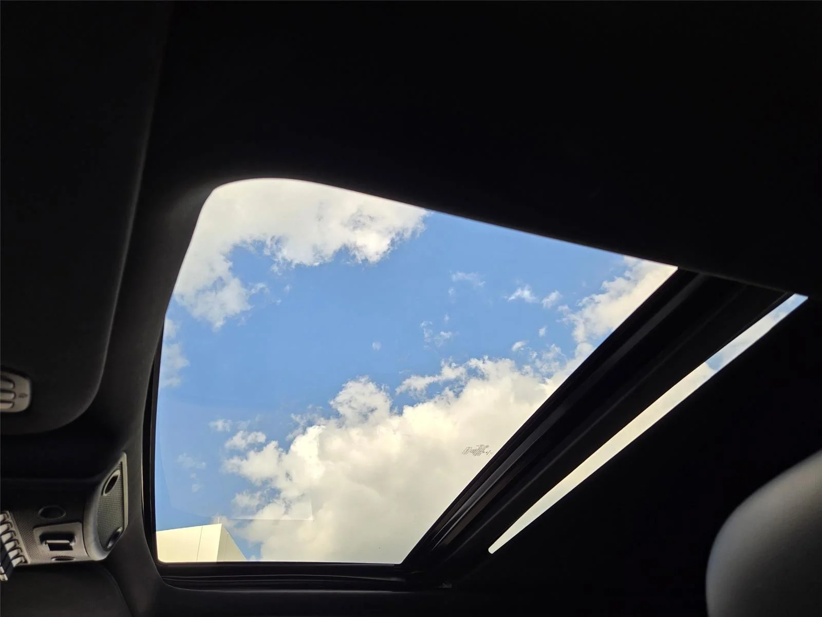 Used 2019 Magnetic Ford Raptor image 9
