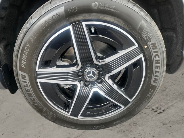 New 2026 Black Mercedes-Benz GLC 300 image 14