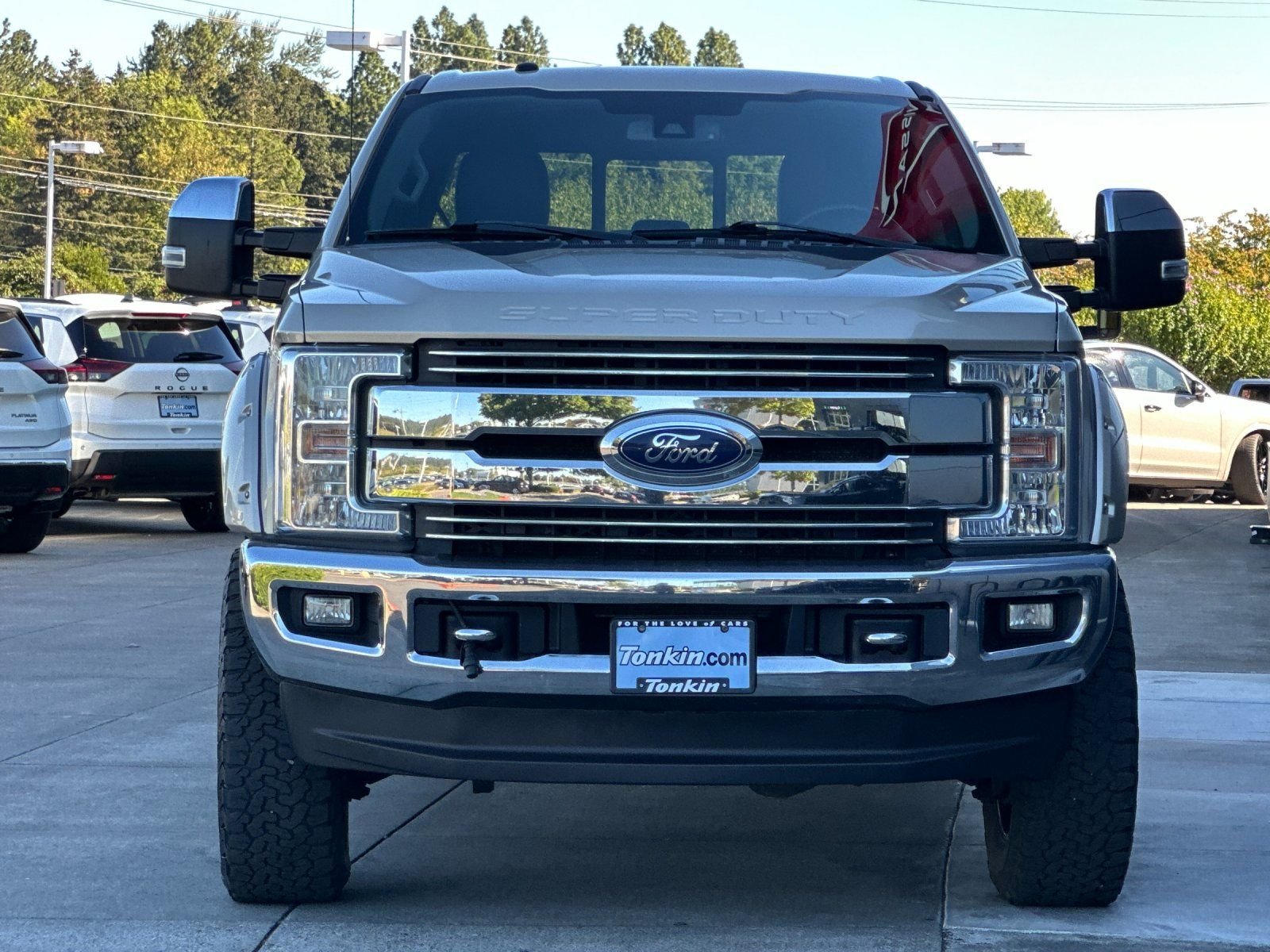 Used 2017 White Gold Metallic Ford Lariat image 8