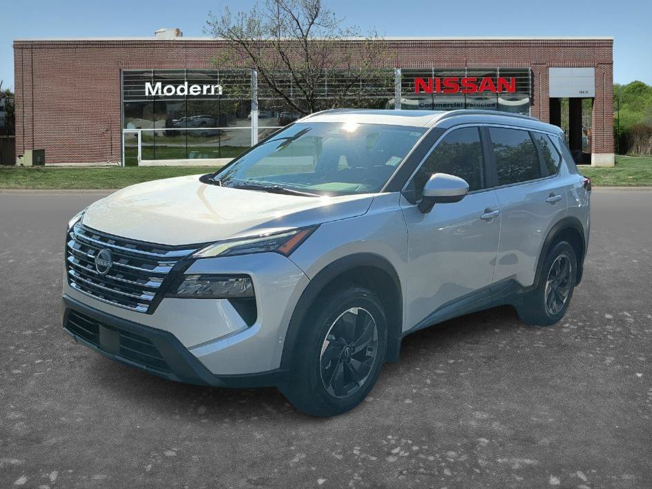Used 2025 Brilliant Silver Metallic Nissan SV image 1