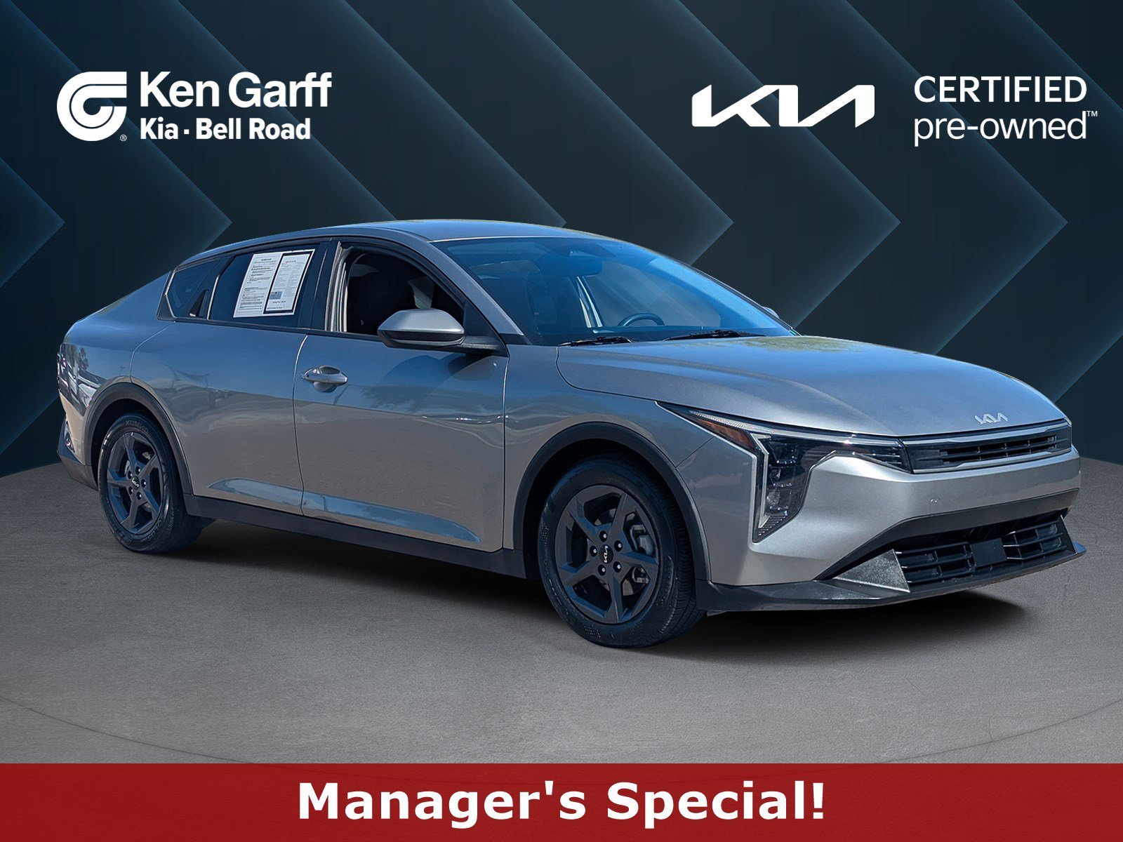 2025 Kia K4 LXS AT's photo