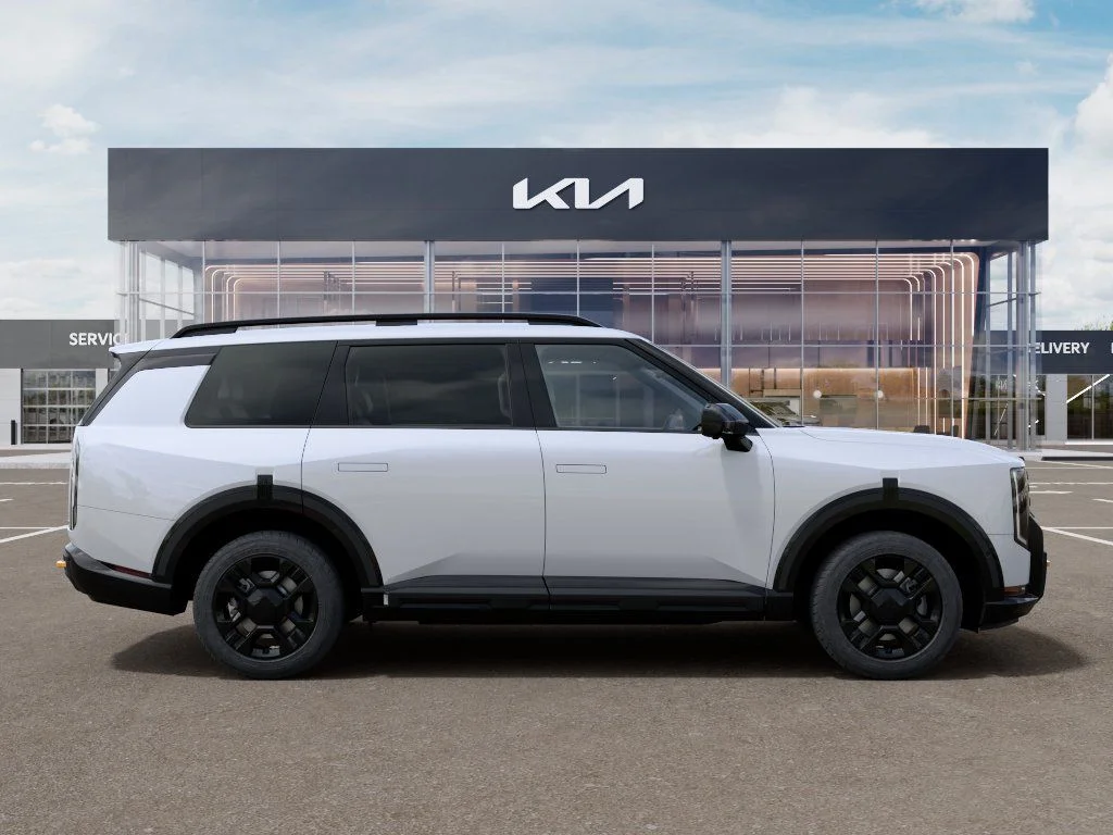 New 2027 Glacial White Pearl Kia X-PRO SX image 7