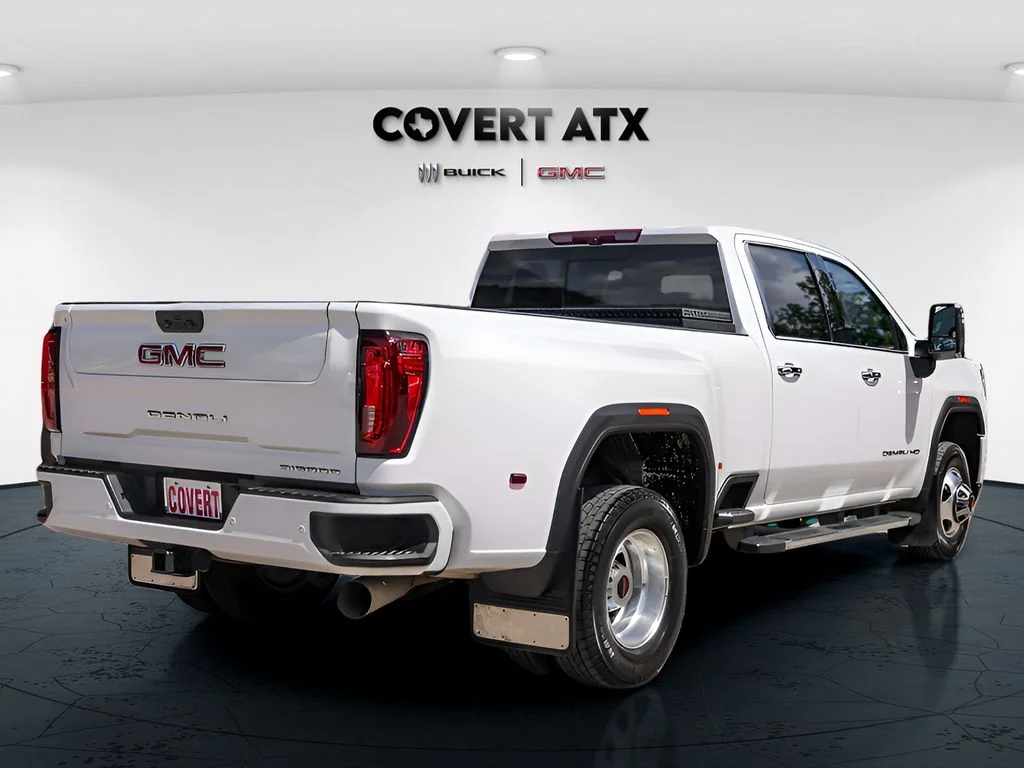 Used 2022 White GMC Denali image 7