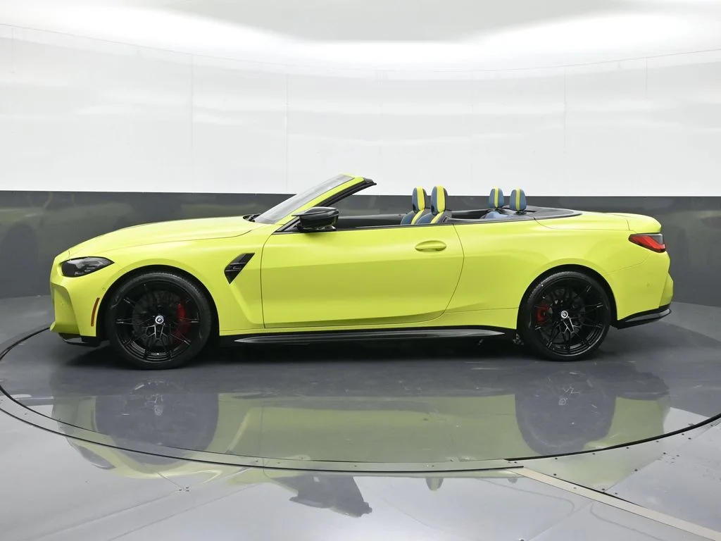 Used 2022 Yellow BMW Competition image 5