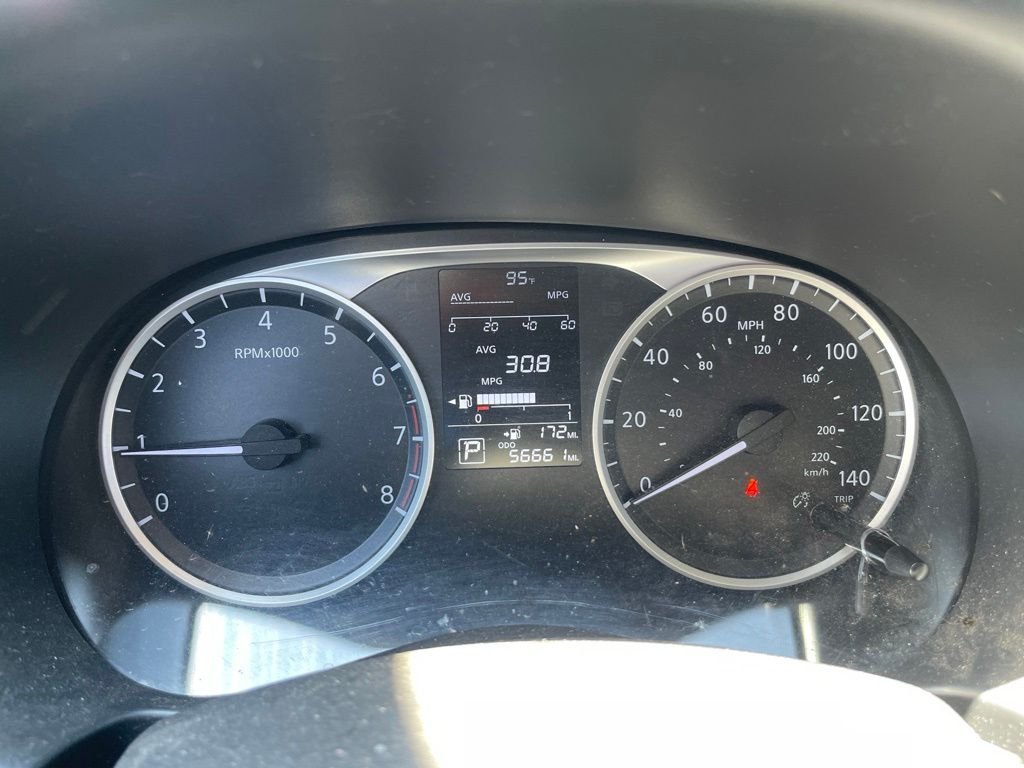 Used 2020 Gray Nissan S image 15