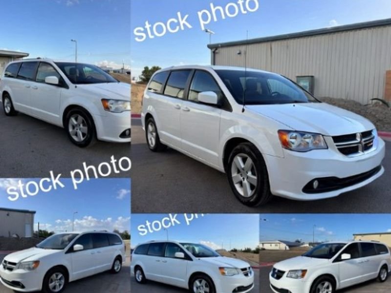 Used 2018 White Knuckle Clearcoat Dodge SXT image 2
