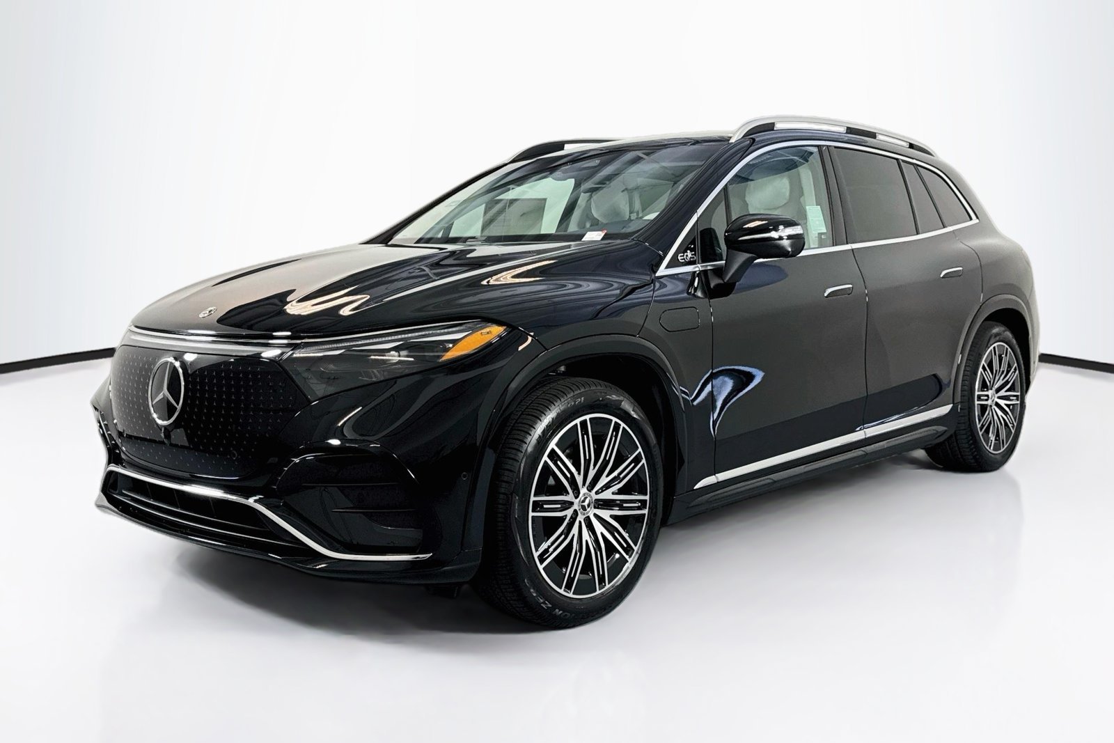 New 2026 Black Mercedes-Benz EQS 400 image 1
