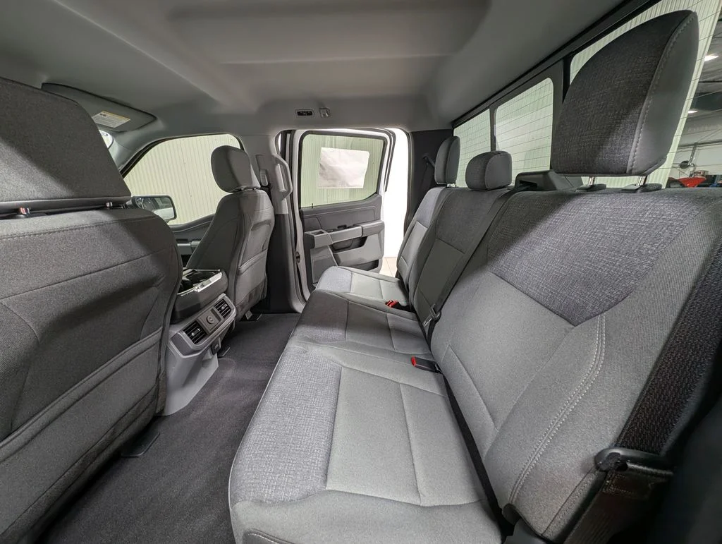 New 2026 Oxford White Ford XLT image 18