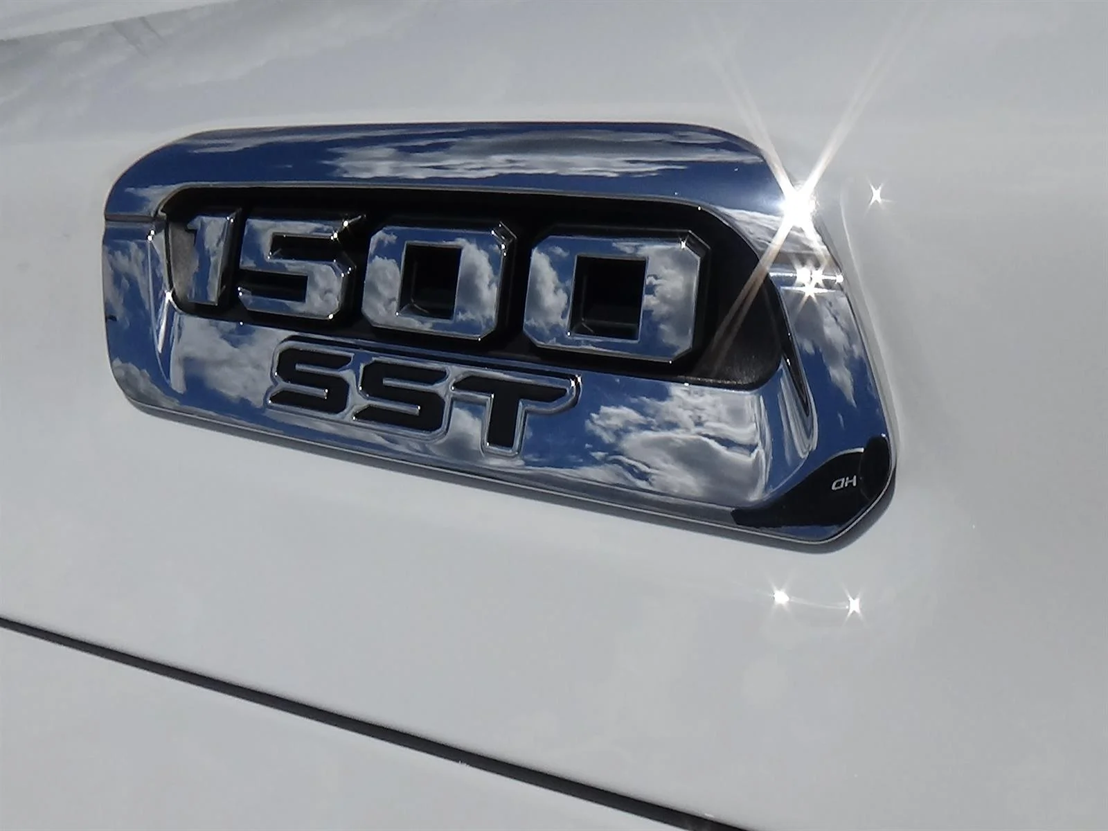 Certified Used 2025 Bright White Clear Coat (pw7) RAM Big Horn image 16