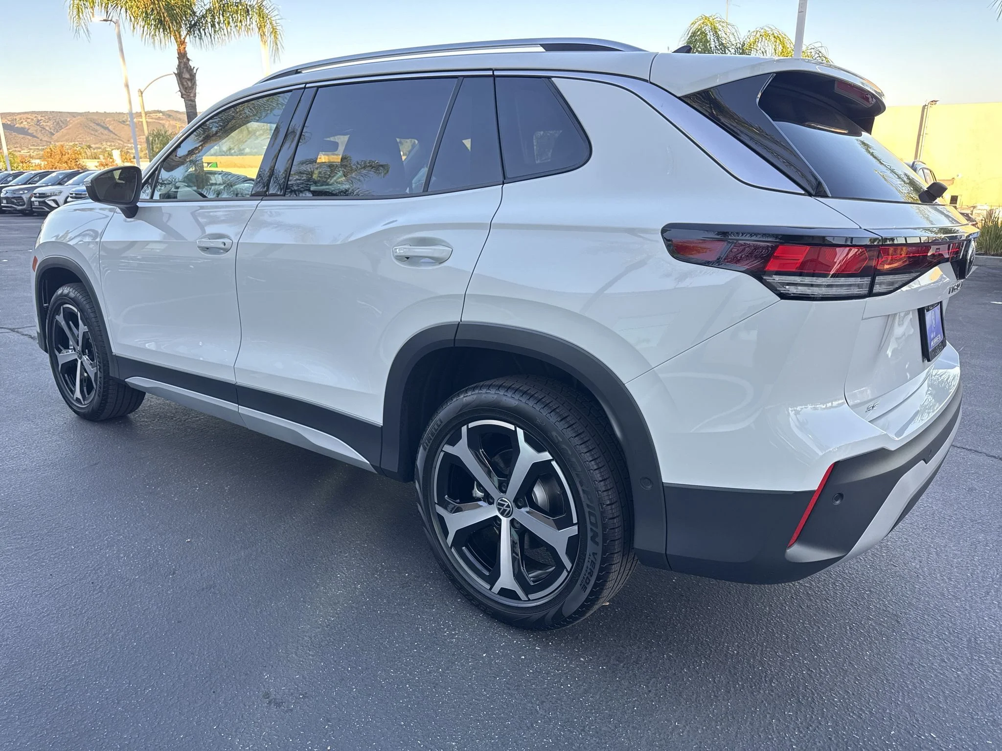 New 2026 Pure White Volkswagen SE image 6
