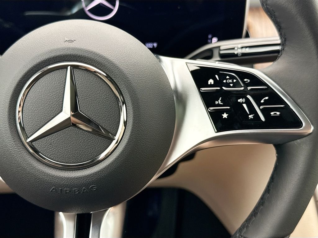 New 2026 Obsidian Black Metallic Mercedes-Benz GLC 300 image 12
