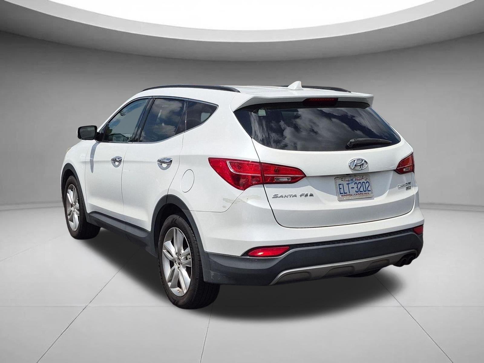 Used 2013 Frost White Pearl Hyundai 2.0T Sport image 3