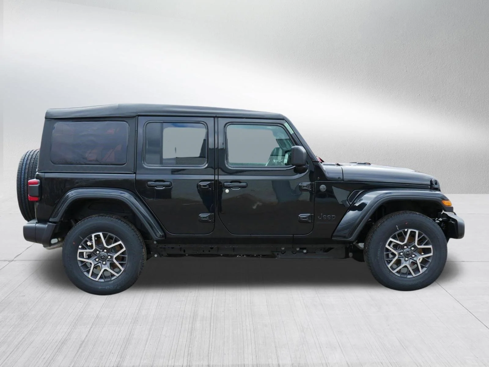 New 2026 Black Clear-Coat Exterior Paint Jeep Sahara image 8