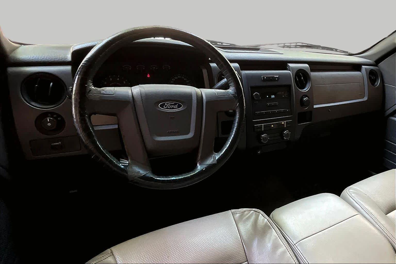 Used 2009 Oxford White Ford XL image 15