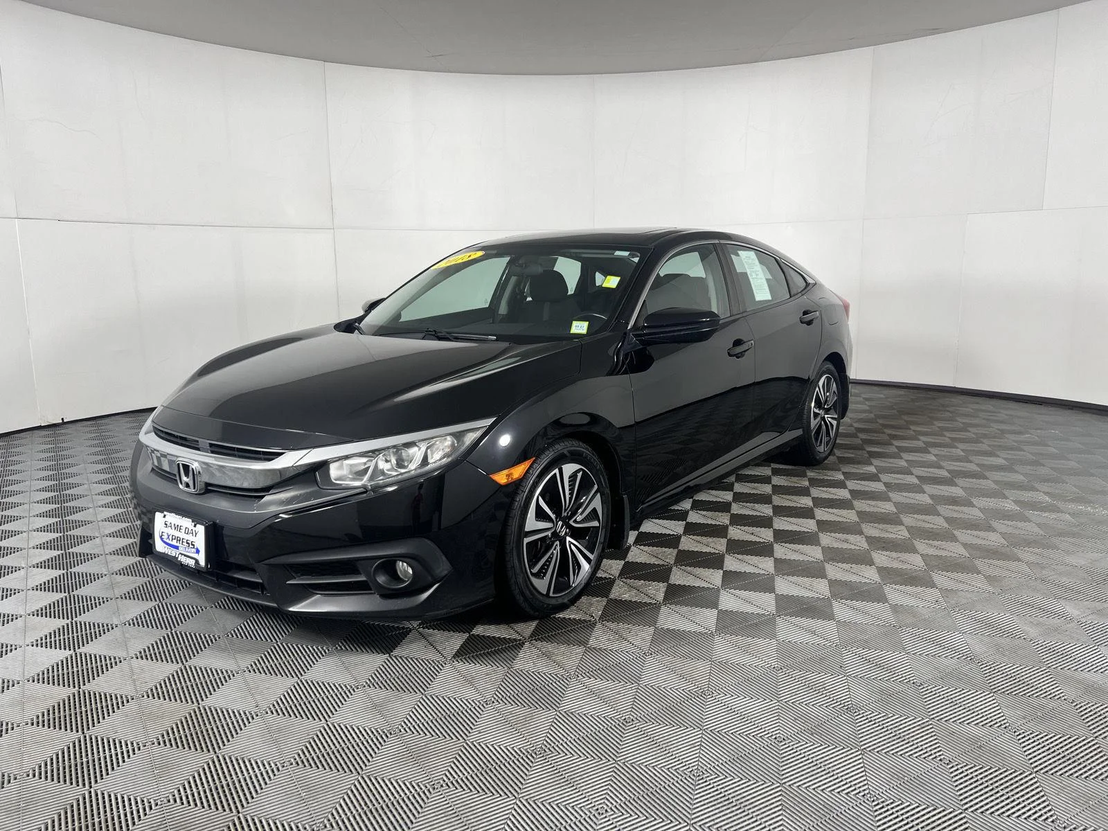 Used 2018 Crystal Black Pearl Honda EX-T image 16