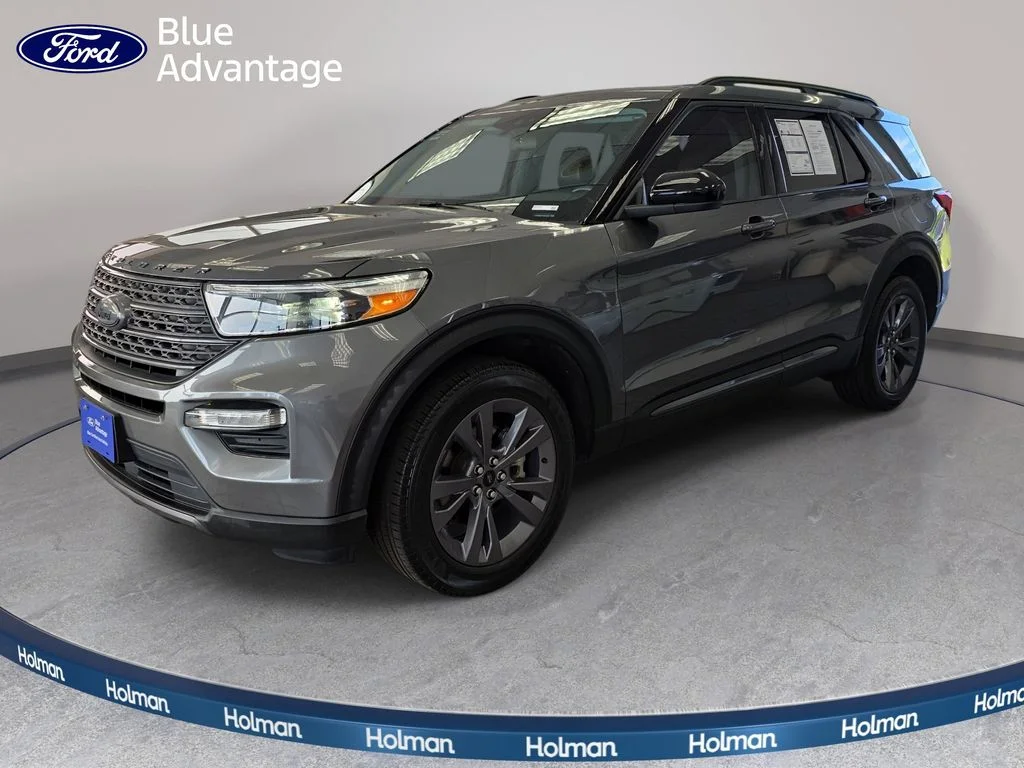 2023 Ford Explorer XLT 4WD's photo