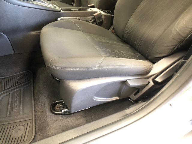 Used 2015 Oxford White Ford S image 11