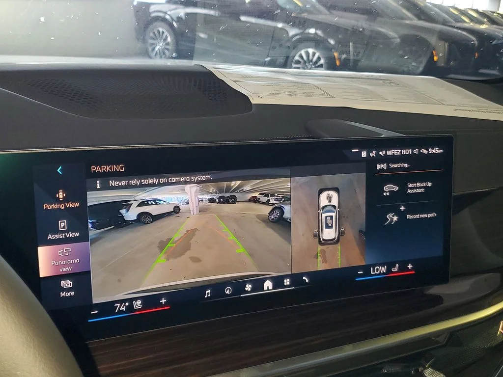 Used 2026 White BMW sDrive40i image 22
