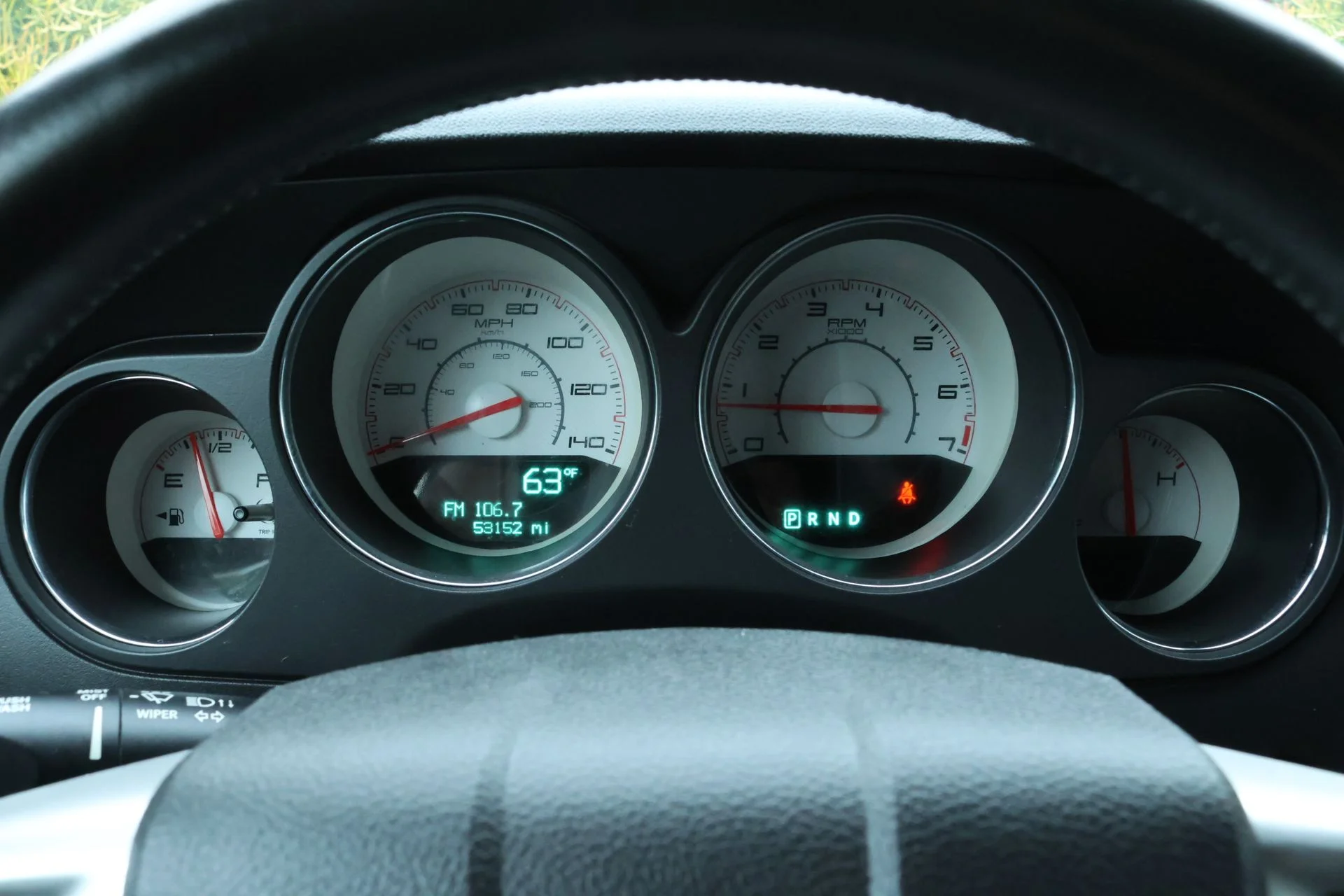 Used 2013 White Dodge SXT image 9