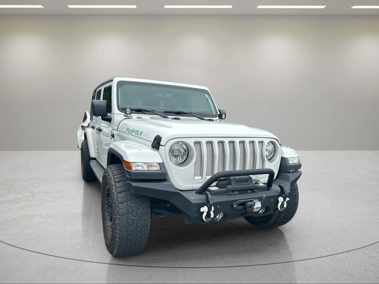 Used 2019 Bright White Clearcoat Jeep Sahara image 4