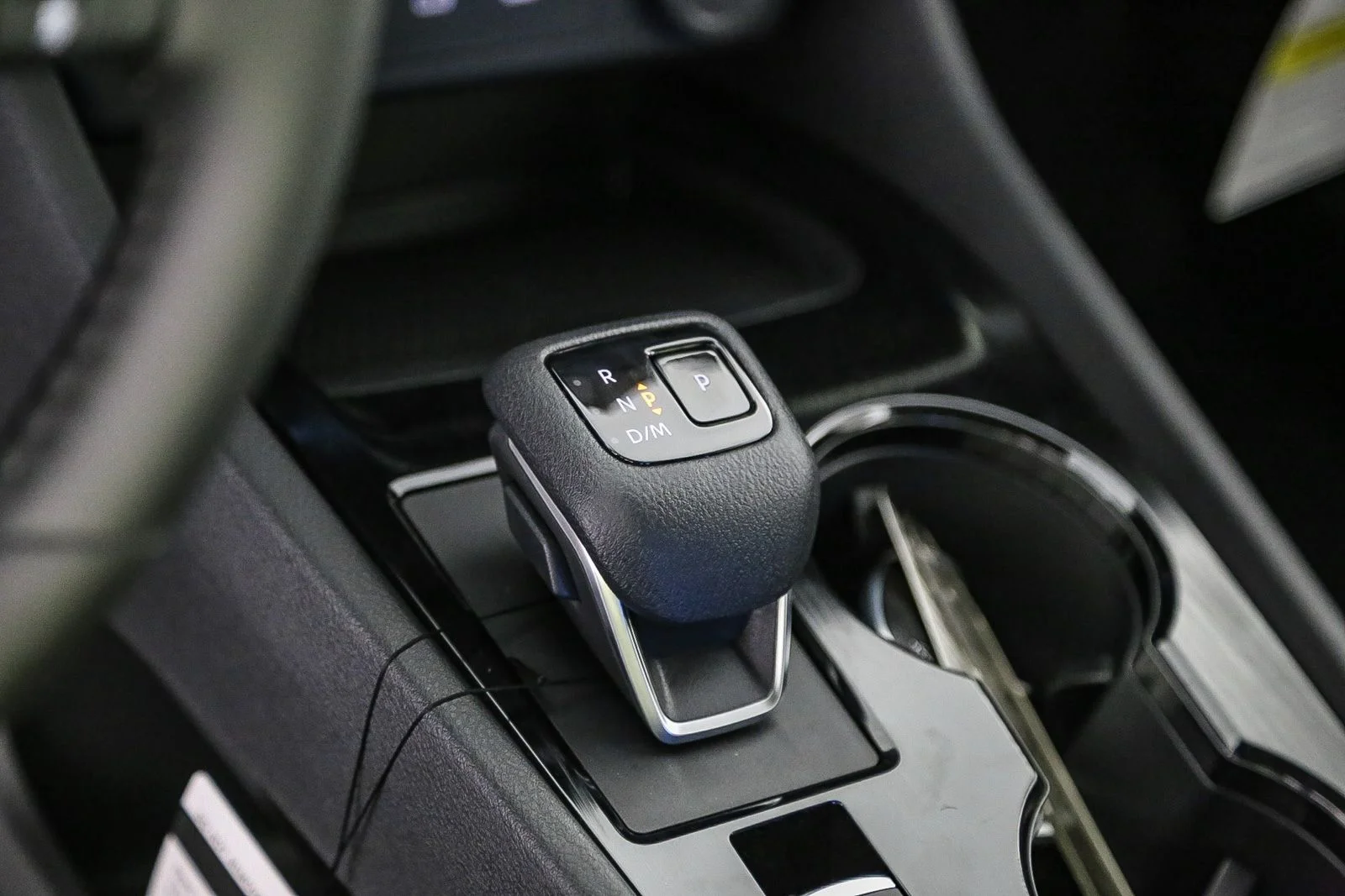 2025 Nissan Rogue SV - Photo 21