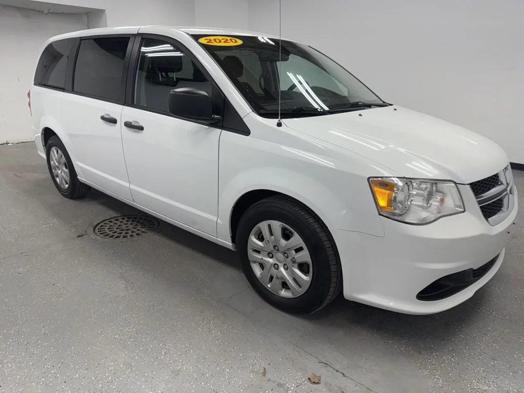 Used 2020 Dodge Grand Caravan SE with VIN 2C4RDGBG5LR228245 for sale in Saginaw, MI