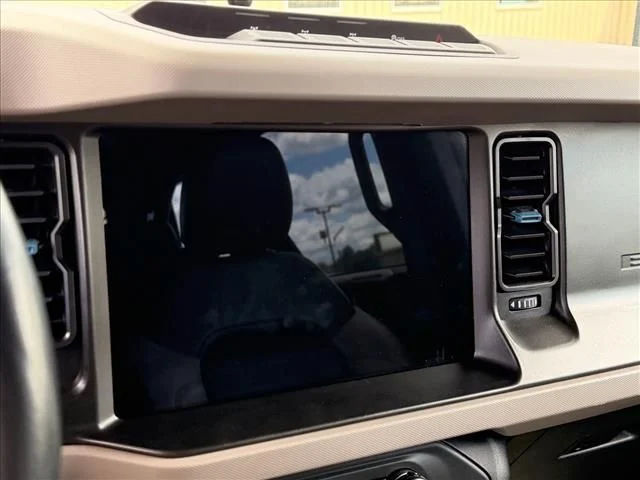 Used 2023 Gray Ford Wildtrak image 23