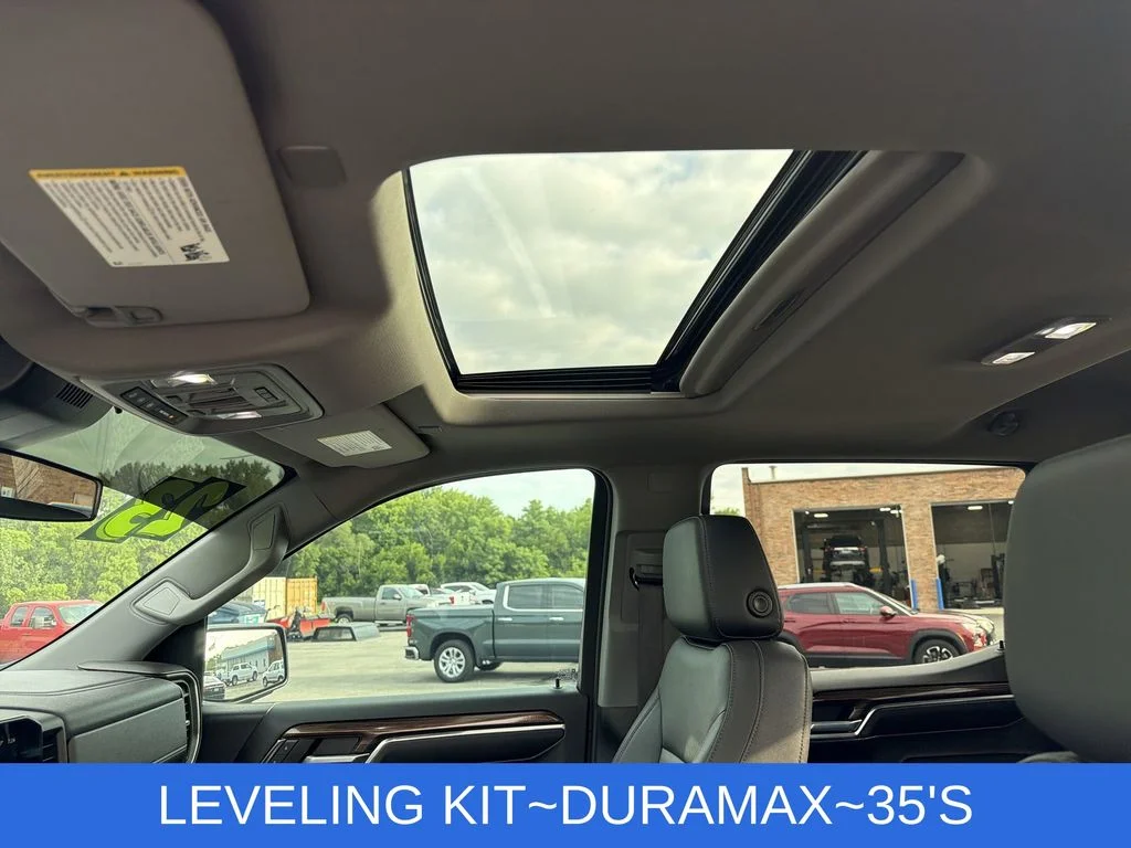 Used 2022 Black Chevrolet LT Trail Boss image 18