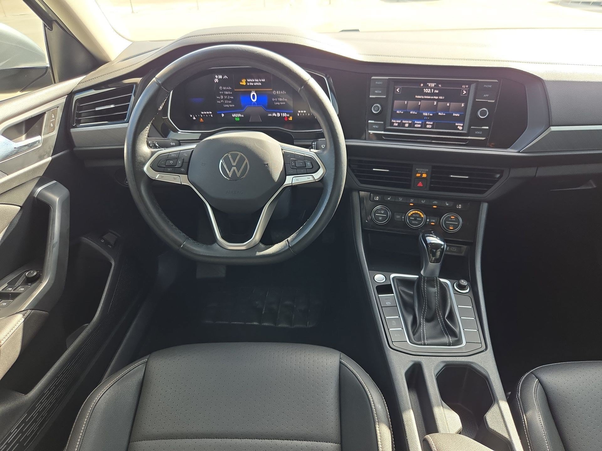 Used 2024 Silver Volkswagen SE image 27