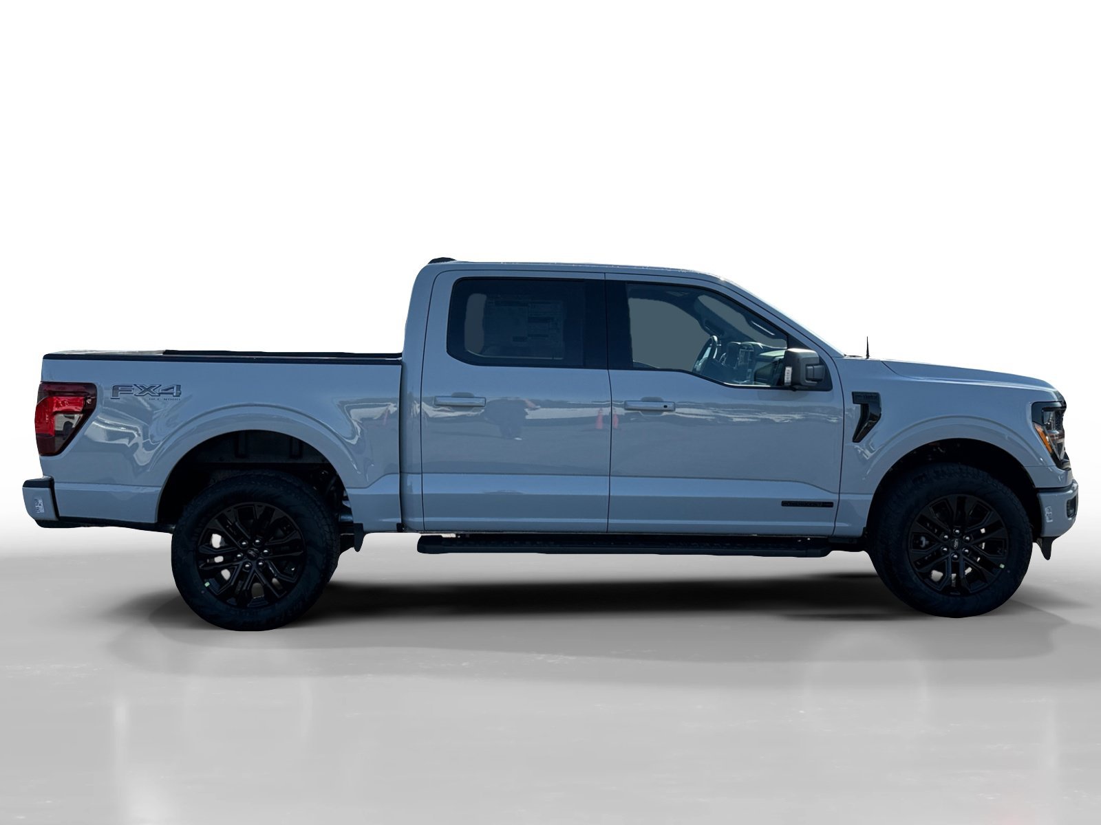 New 2026 AVALANCHE Ford XLT Hybrid image 6