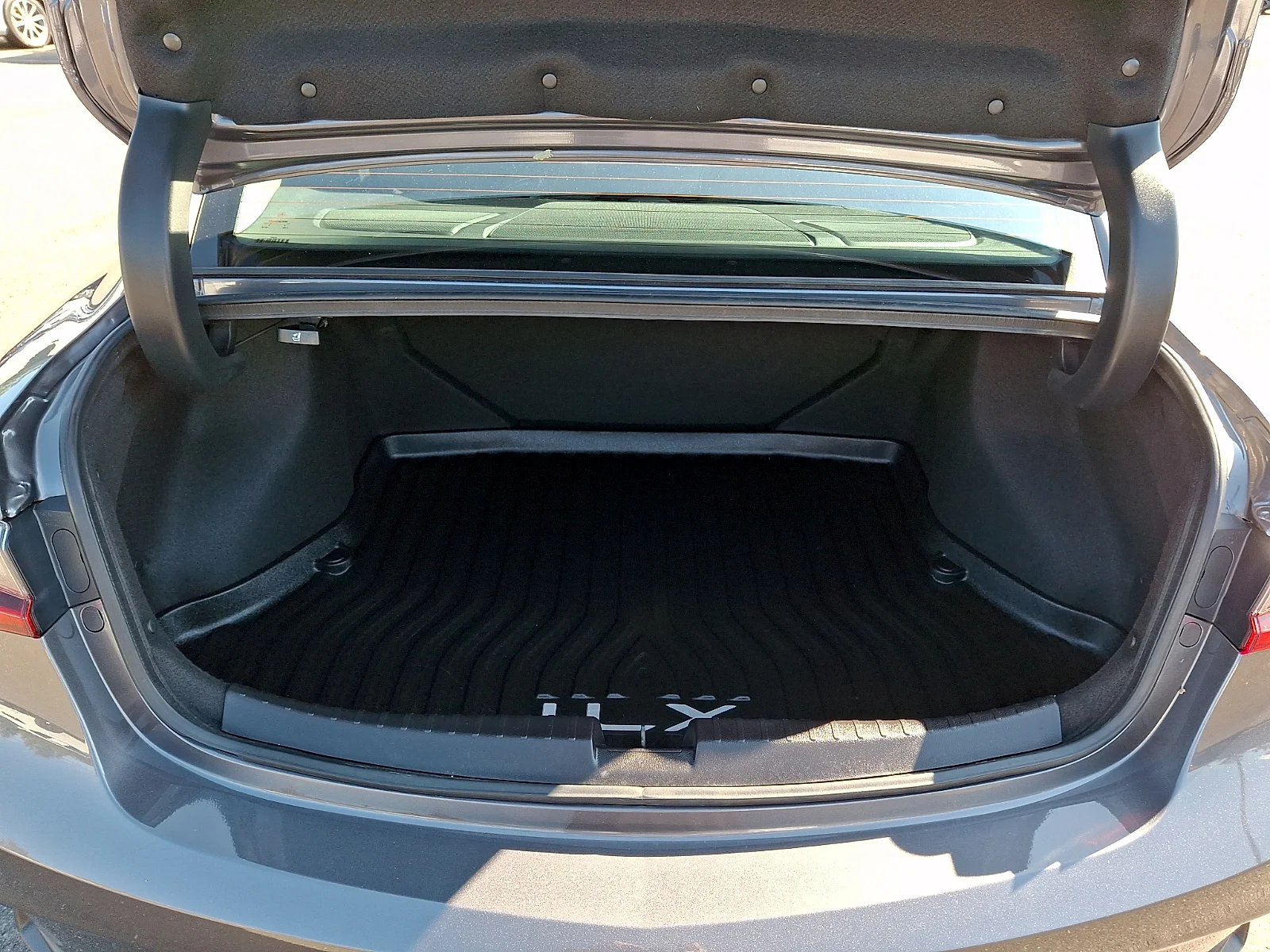 Used 2019 Modern Steel Metallic Acura with Premium image 28