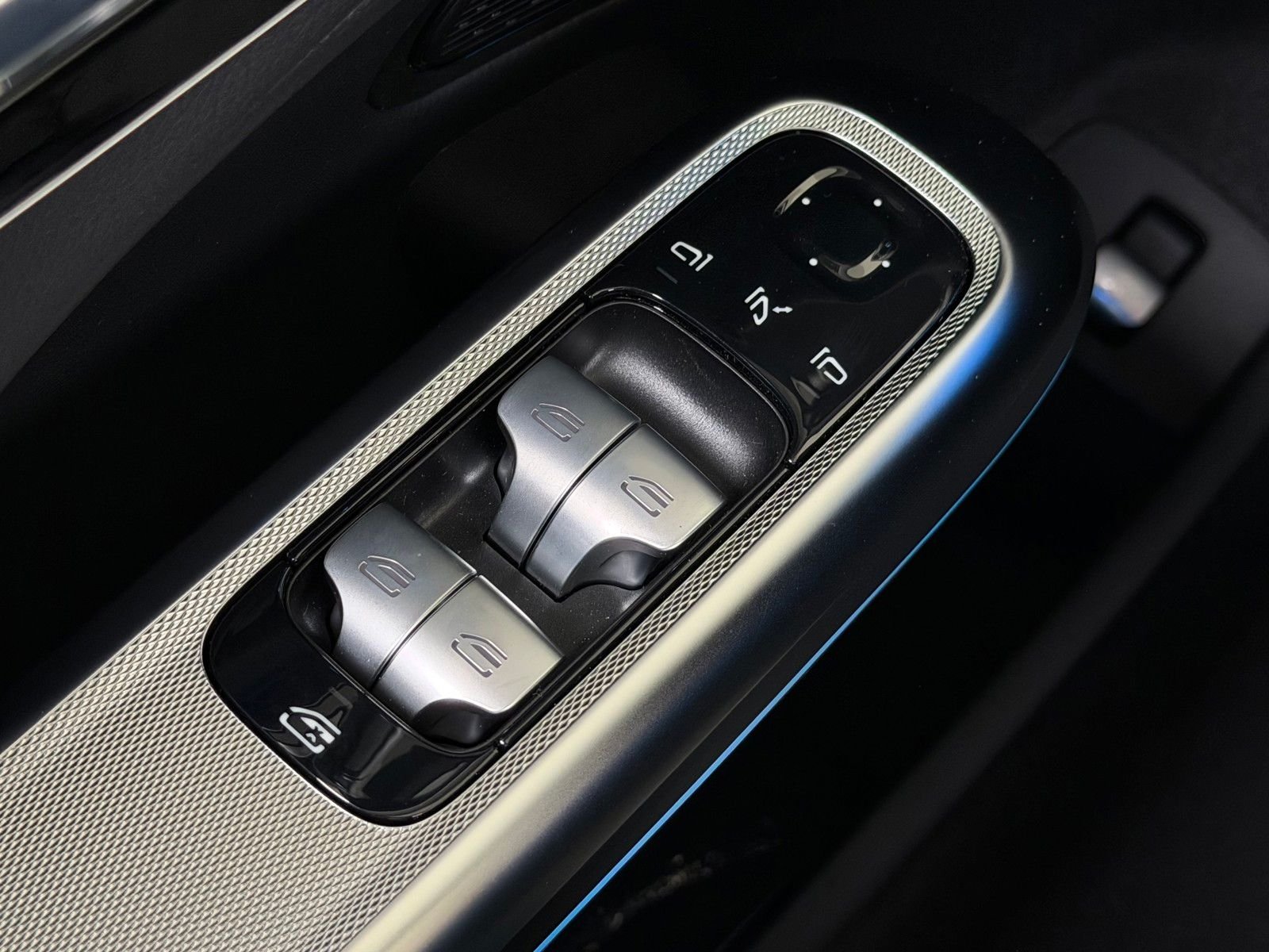 New 2026 Black Mercedes-Benz E 350 image 19