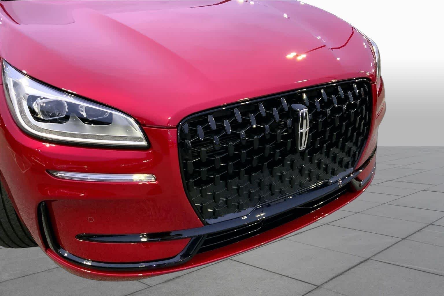 Used 2023 Red Carpet Metallic Tinted Clearcoat Lincoln Reserve image 26