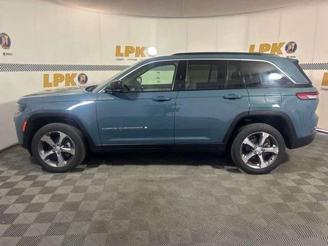 New 2026 Steel Blue Exterior Paint Jeep Limited image 8
