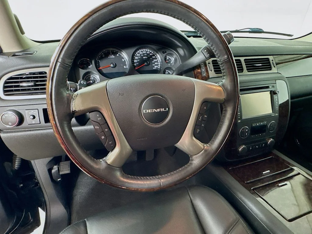 Used 2013 Black GMC Denali image 11