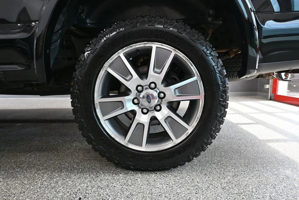Used 2016 Black Ford XLT image 16