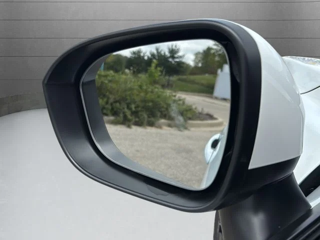 2026 Nissan Rogue SV - Photo 17