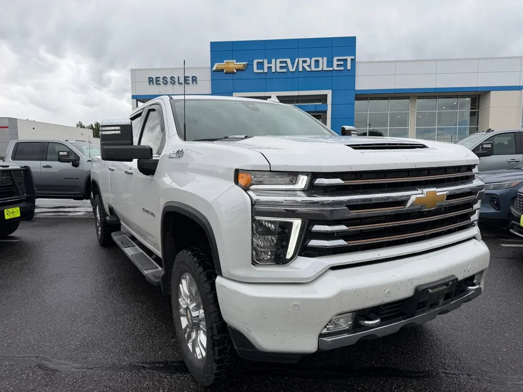 Used 2021 Iridescent Pearl Tricoat Chevrolet High Country image 1