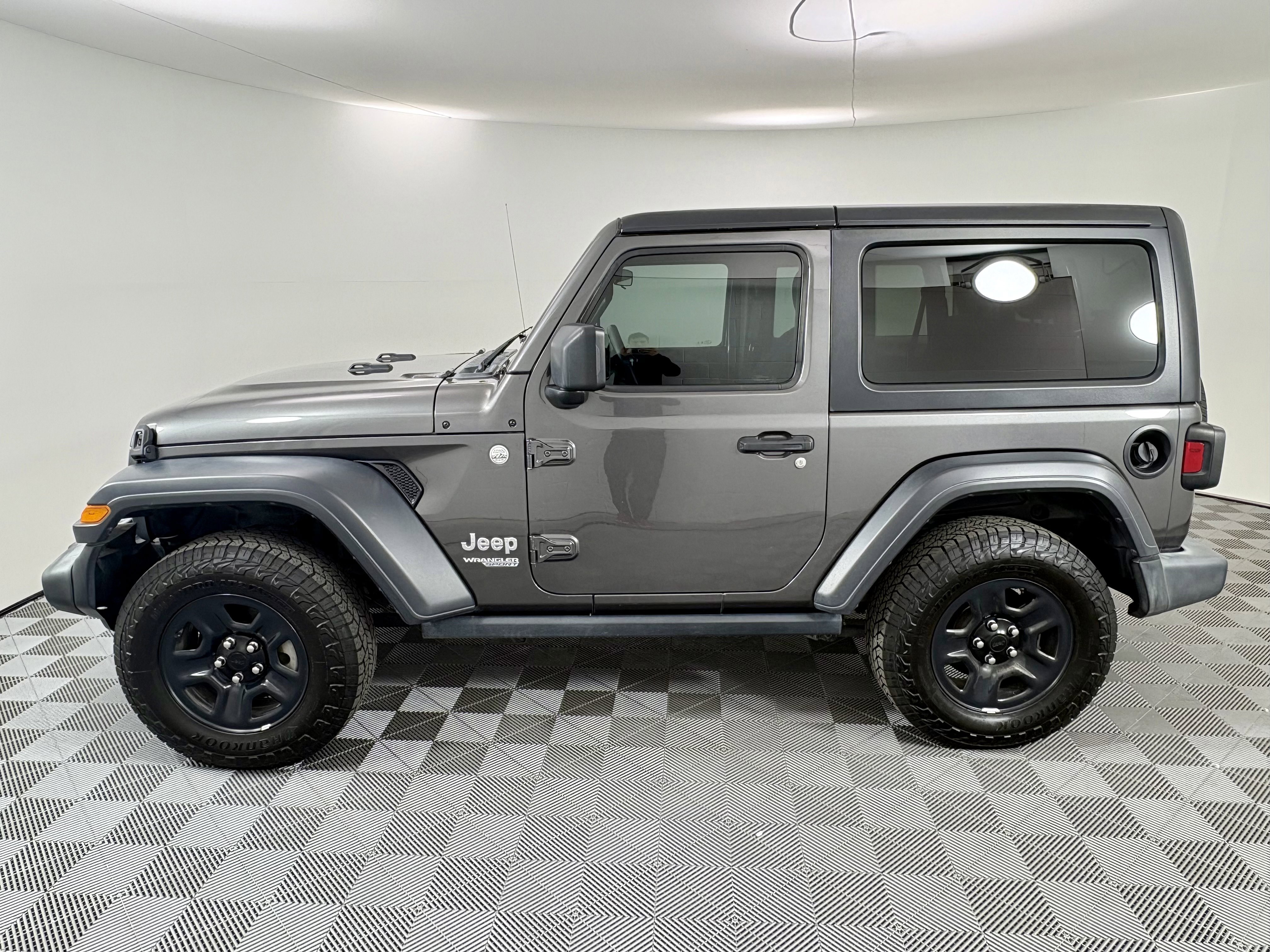 Used 2019 Jeep Wrangler Sport with VIN 1C4GJXAG4KW563973 for sale in Queen Creek, AZ