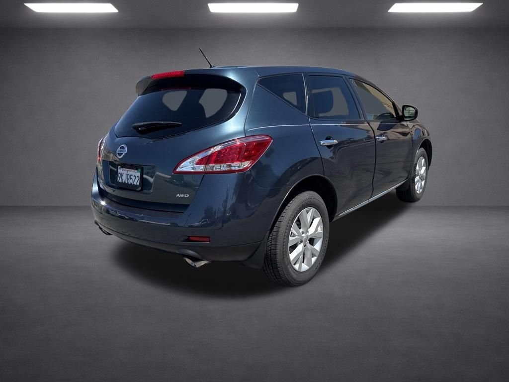 Used 2013 Blue Nissan S image 19