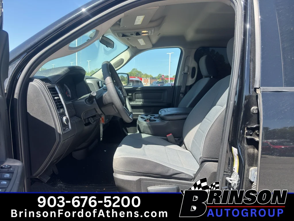 Certified Used 2022 Diamond Black Ram Tradesman image 11