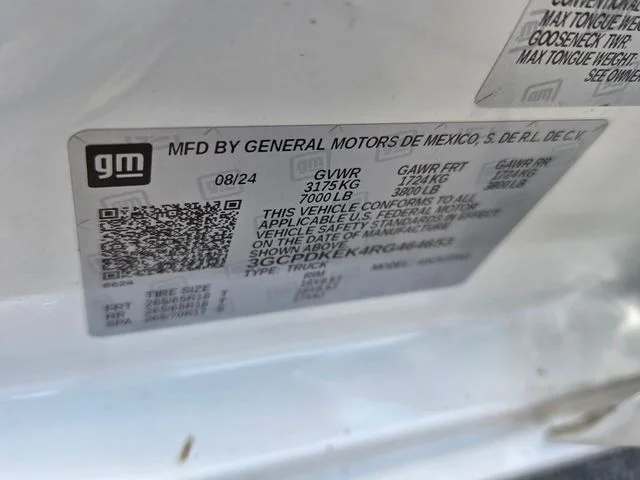 Used 2024 White Chevrolet LT image 22