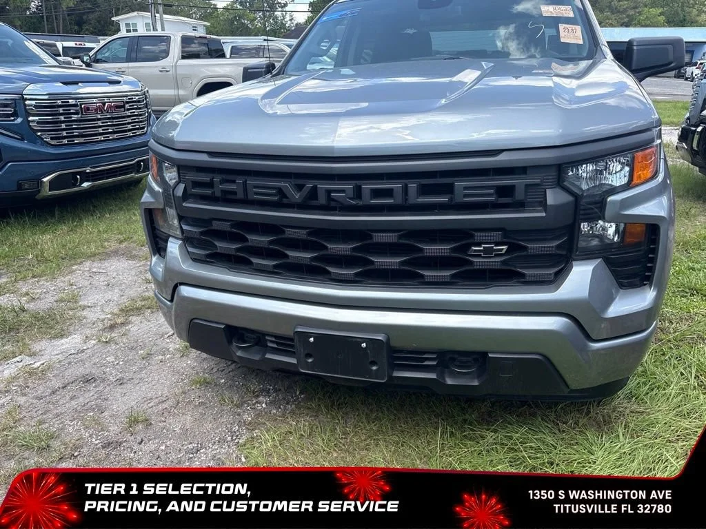 Used 2024 Sterling Gray Metallic Chevrolet Custom image 4