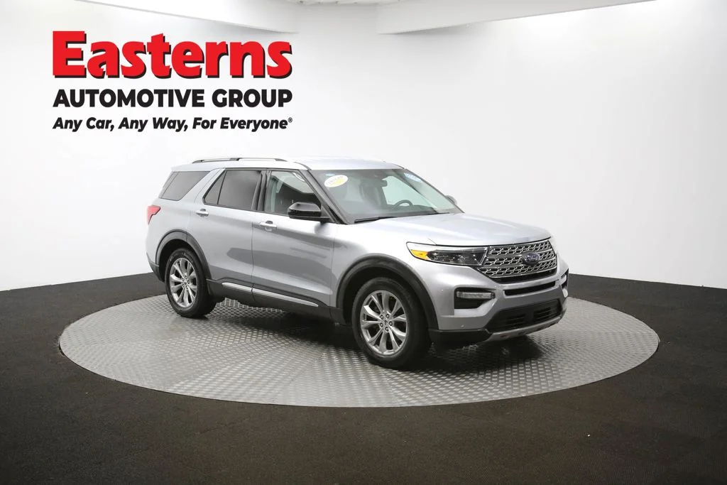 Used 2024 Silver Ford Limited image 49