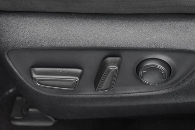 Used 2022 Black Toyota XLE image 23