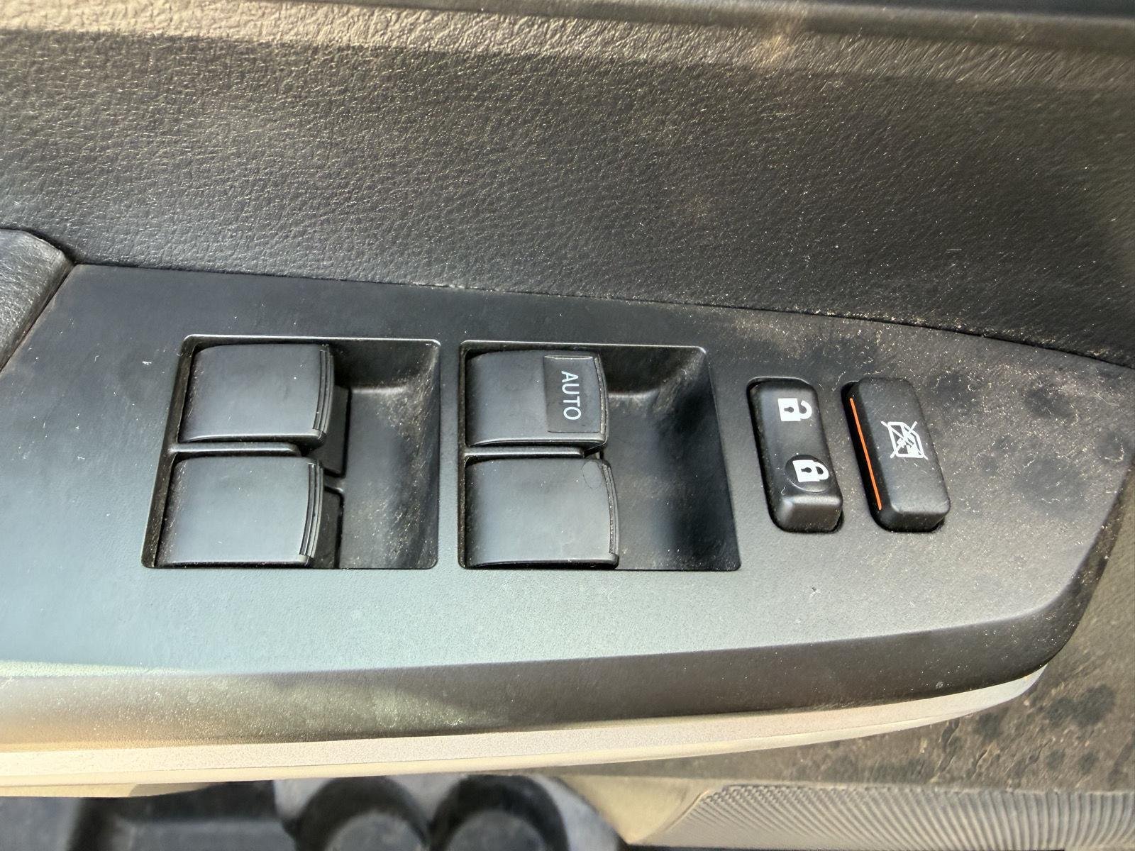 Used 2017 Super White Toyota SR5 image 15