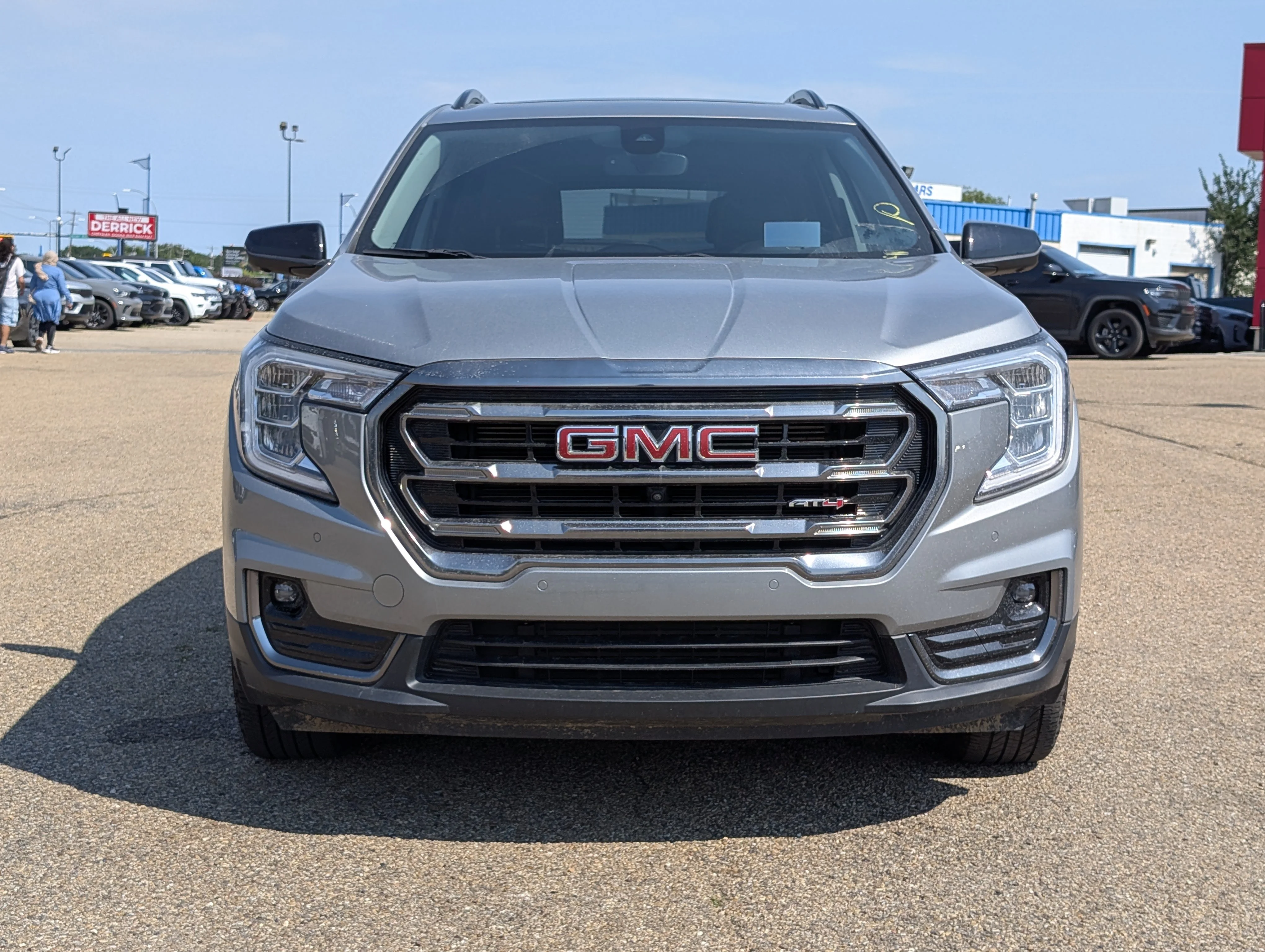 Used 2024 Summit White GMC AT4 image 10